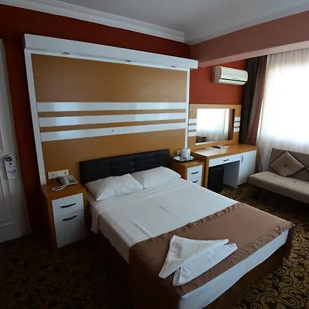 酒店 Monte 马尔马里斯